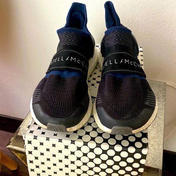 Adidas Ultra Boost by Stella McCartney Size 7 - Picture 1 of 9